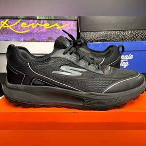 Men’s Size 13 | Ultra Trail Go Run Pulse Water Repellent Trail Running Sneakers